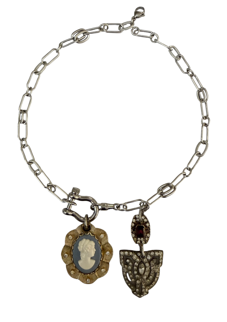 שרשרת רומנטיקה תעשייתית